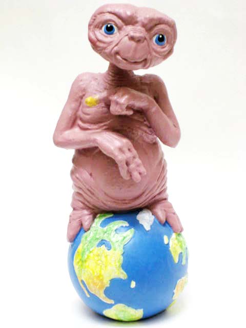 Figurine / E.T. on Earth / universal studio exclusive(1996)