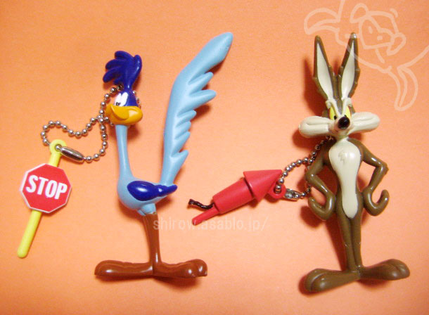 ROAD RUNNER and WILE.E COYOTE / LOONEY TUNES