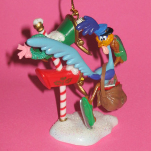 COLLECTIBLE ORNAMENTS/ Roadrunner At North Pole With Mailbag / by MATRIX （1996）